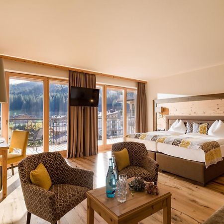 Hotel Zentral ****Superior Kirchberg in Tirol Dış mekan fotoğraf