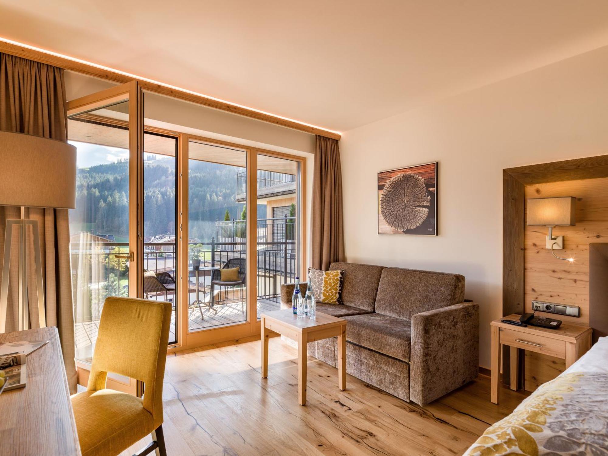 Hotel Zentral ****Superior Kirchberg in Tirol Dış mekan fotoğraf